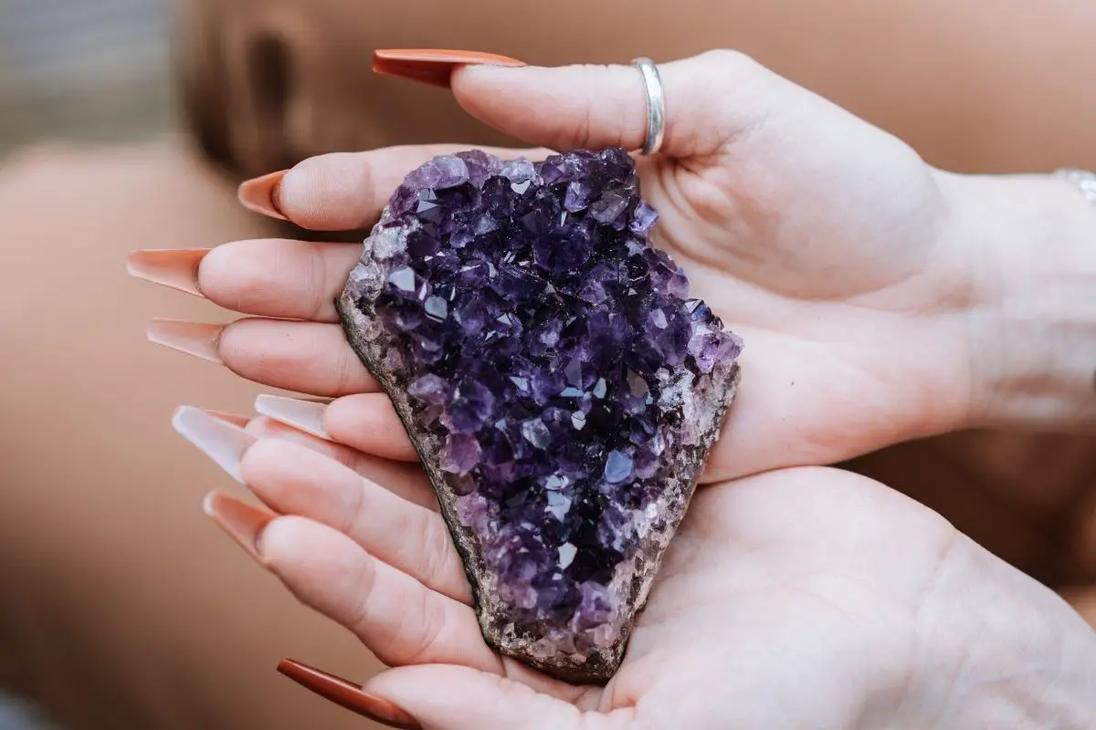 How To Cleanse And Recharge Amethyst: An Easy Guide