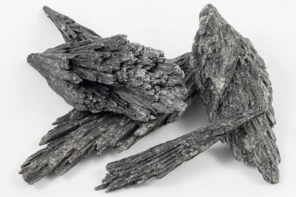 black kyanite Crystals For Empaths