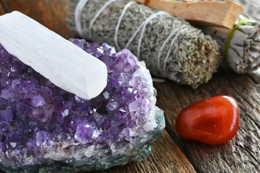 selenite to cleanse crystals