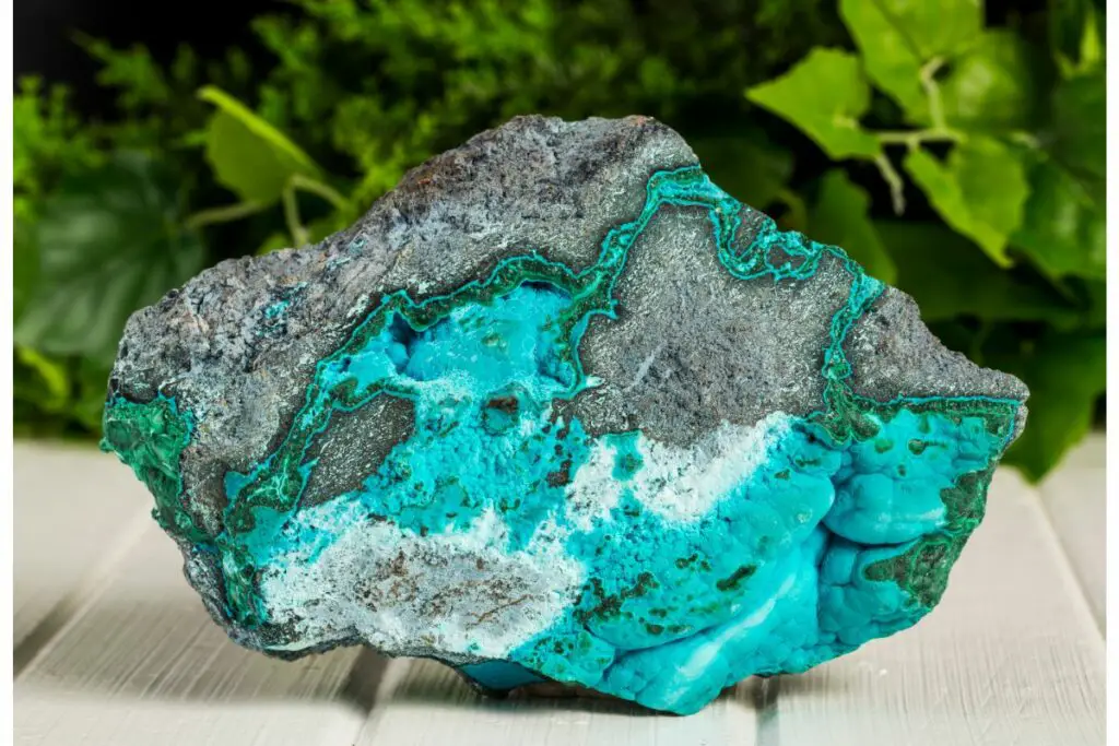 how to tell if malachite is real