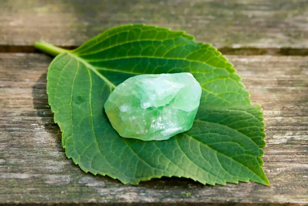 how to cleanse green calcite