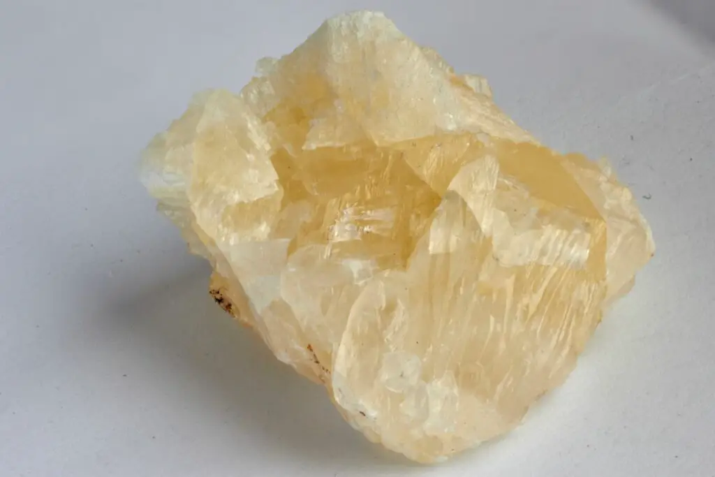 yellow calcite properties